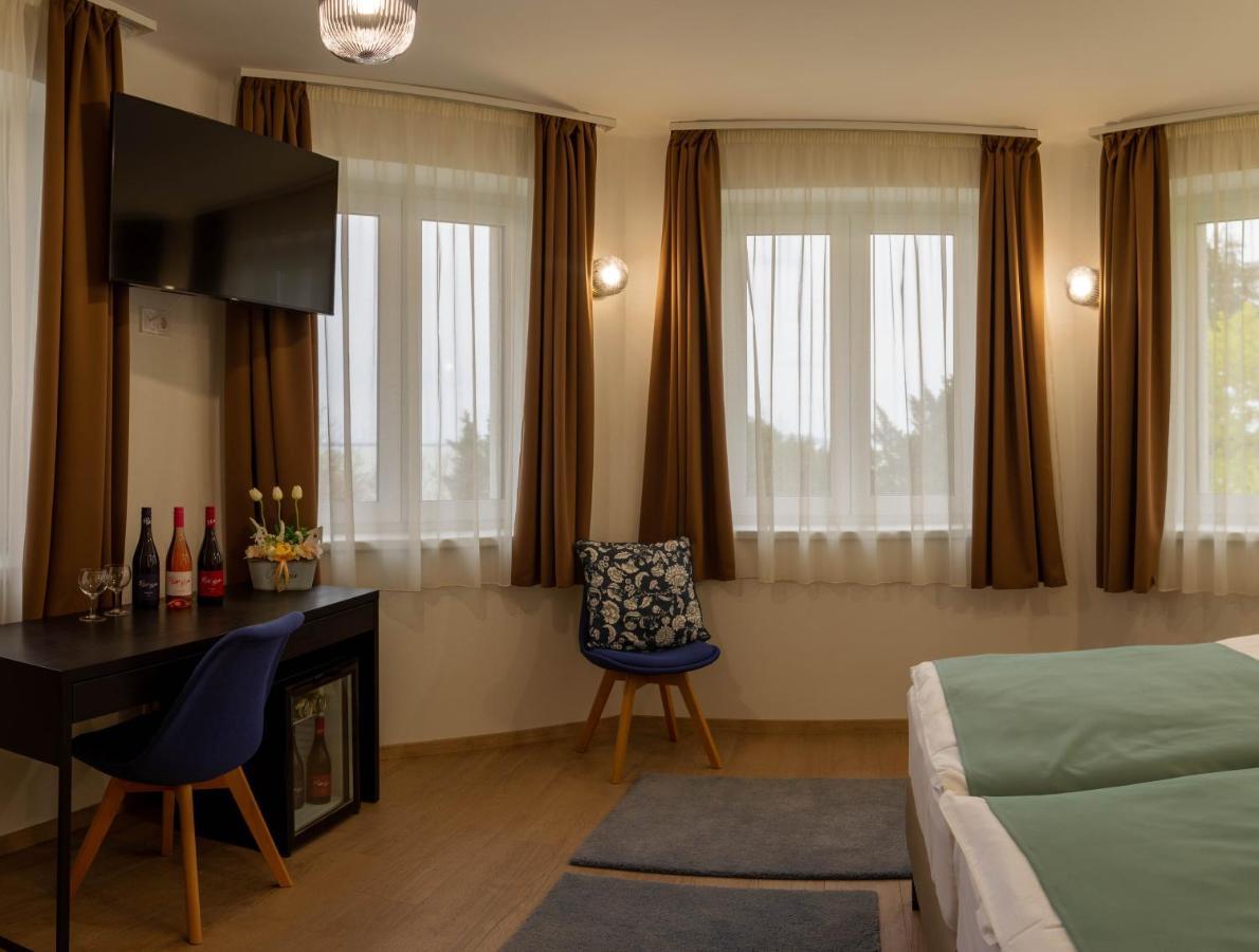Villa Philip Noir Revfulop Ngoại thất bức ảnh